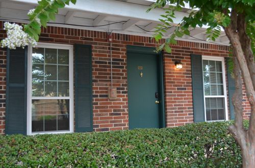 160-900 Mountain Creek Rd, Chattanooga, TN, 37405-4502 | Card Image