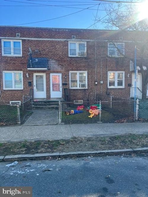 2324 Wayne Ave, CAMDEN, NJ, 08105-3750 | Card Image