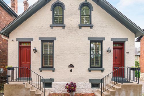 205 Berger Aly, Columbus, OH, 43206-1212 | Card Image