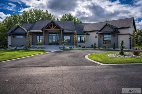 571 Partridge Ln, Rexburg, ID, 83440-3579 | Card Image