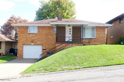 3137 Whitehaven Blvd, Steubenville, OH, 43952-2464 | Card Image