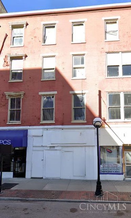 927 Main St, Cincinnati, OH, 45202 | Card Image