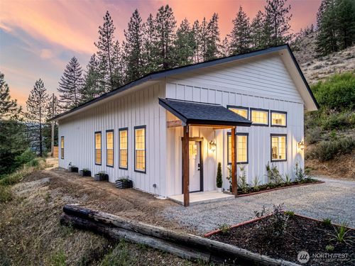 10642 Merry Canyon Rd, Leavenworth, WA, 98826-9556 | Card Image
