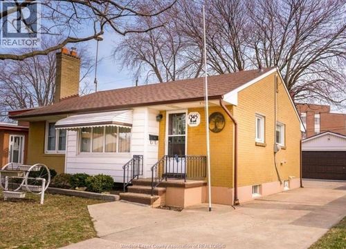 1345 Marlborough Blvd, Windsor, ON, N9C1Y8 | Card Image