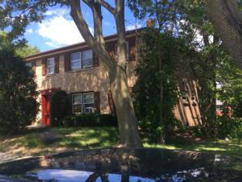 4820 W Forest Home Ave, MILWAUKEE, WI, 53219-4720 | Card Image