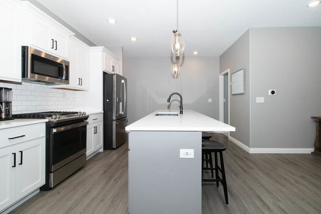 300 Raef Rd, House other with 3 bedrooms, 3 bathrooms and 3 parking in Downs IL | Image 12