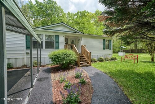 6028 Loch Loosa Dr, Crossville, TN, 38572-6539 | Card Image