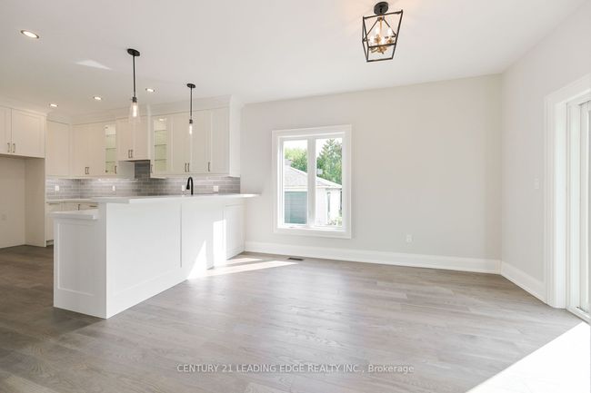 826 Montsell Ave, House other with 4 bedrooms, 3 bathrooms and 4 parking in Willow Beach ON | Image 11
