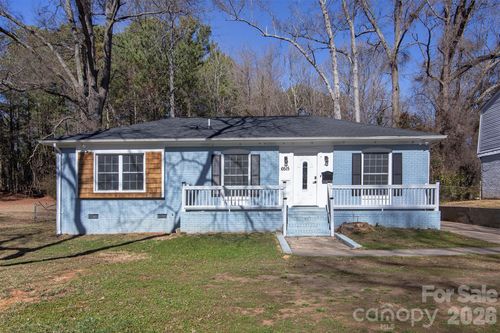 6515 Farmway Pl, Charlotte, NC, 28215-1701 | Card Image