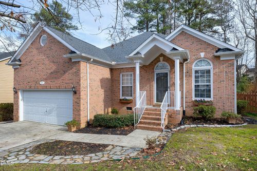 106 Daleshire Dr, Cary, NC, 27519-5177 | Card Image