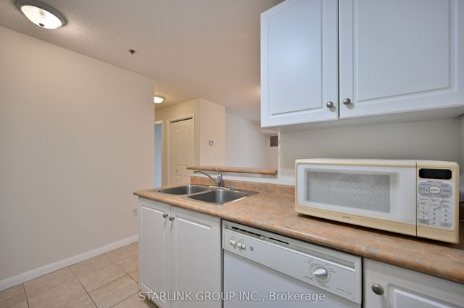 111 - 5225 Finch Ave E, Condo with 2 bedrooms, 1 bathrooms and 1 parking in Scarborough ON | Image 15