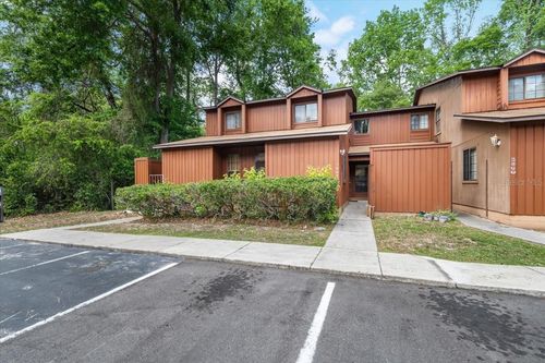 5864 8th Pl, GAINESVILLE, FL, 32607-3888 | Card Image