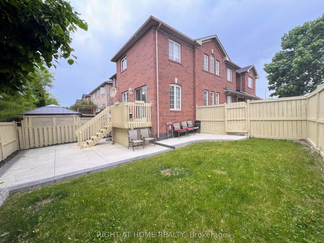 156 Fairhill Ave, House attached with 4 bedrooms, 3 bathrooms and 2 parking in Brampton ON | Image 33