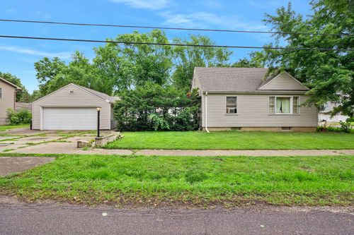 631 Pekin Ave, Creve Coeur, IL, 61610-3216 | Card Image