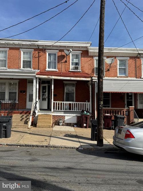 1317 Chestnut St, WILMINGTON, DE, 19805-3960 | Card Image