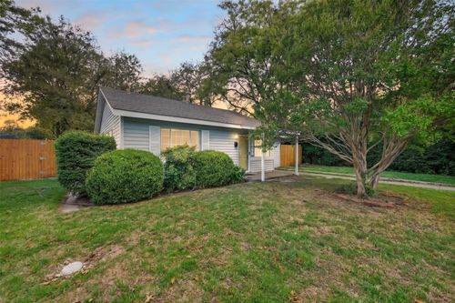 1029 Coit St, Denton, TX, 76201-2805 | Card Image