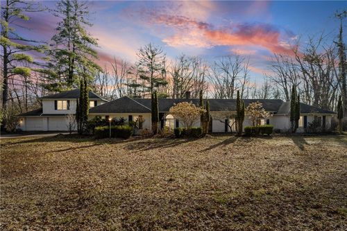 52 Knollwood Drive, Pittsford, NY, 14618 | Card Image