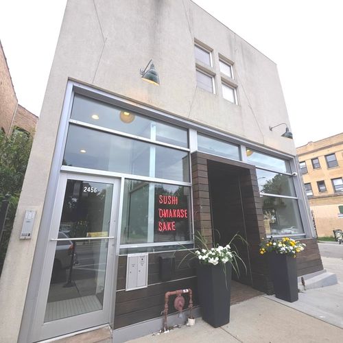 2r-2456 N California Ave, CHICAGO, IL, 60647-0667 | Card Image