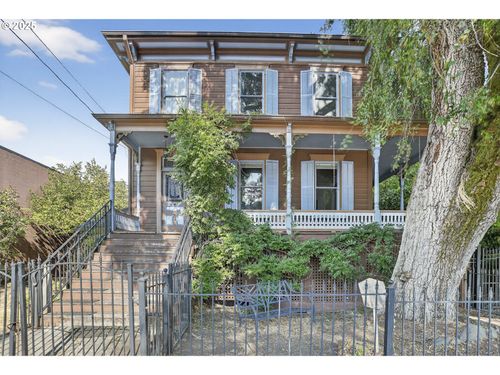 280 S 1st St, Saint Helens, OR, 97051-1556 | Card Image