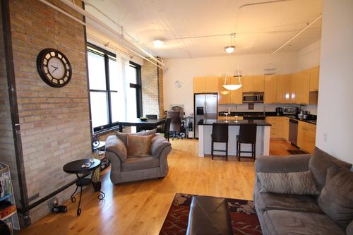 412-290 Market St, Minneapolis, MN, 55405-1683 | Card Image