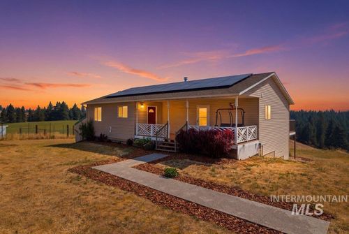 1028 Granlund Rd, Troy, ID, 83871-9625 | Card Image