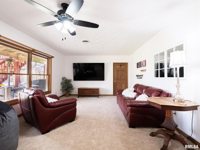 4502 S Misty Isle Pt, House other with 5 bedrooms, 3 bathrooms and null parking in Mapleton IL | Image 41