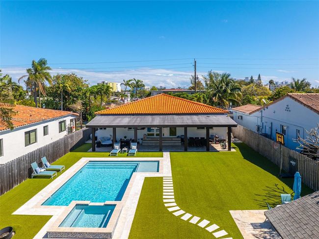 7940 Hawthorne Ave, House other with 4 bedrooms, 2 bathrooms and null parking in Miami Beach FL | Image 28