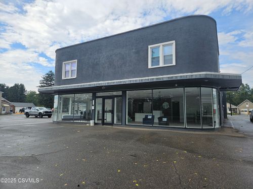 1243 E Front St, Berwick, PA, 18603-4922 | Card Image