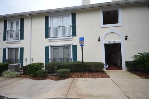 701-13715 Richmond Park Dr N, Jacksonville, FL, 32224-2900 | Card Image