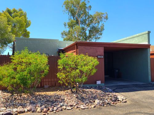 8360 E Avenida De Las Pampas, Tucson, AZ, 85710-7136 | Card Image
