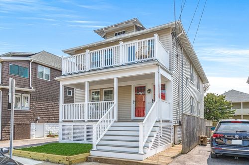 44-46-44 Woods Ave, Somerville, MA, 02144-1119 | Card Image