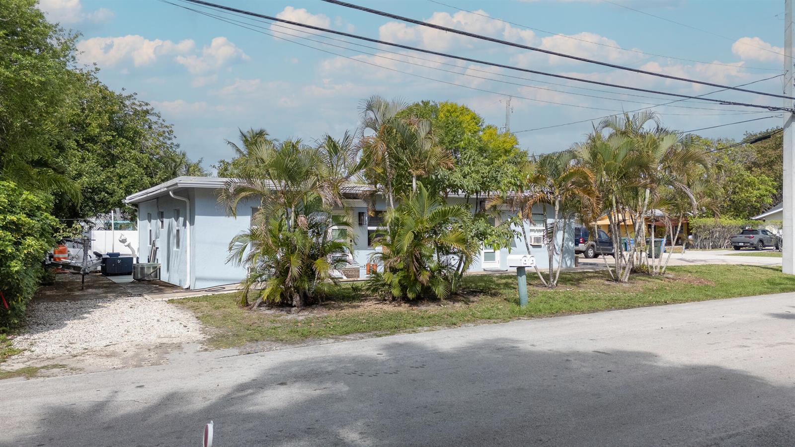 Residential Income in Oakland Park 4