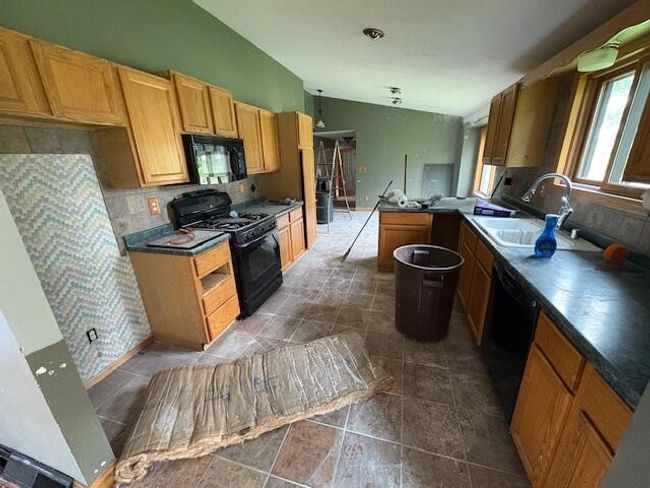N2450 Wenham Rd, House other with 3 bedrooms, 4 bathrooms and null parking in Fort Atkinson WI | Image 4
