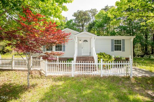 109 Nautilus Ct, Gloucester, NC, 28528-9310 | Card Image