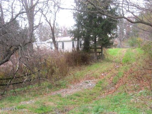 4307 State Route 7, Hoosick Falls, NY, 12090-3523 | Card Image