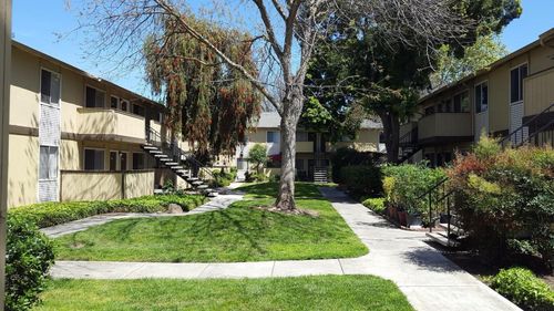 2550 S King Road, San Jose, CA, 95122 | Card Image