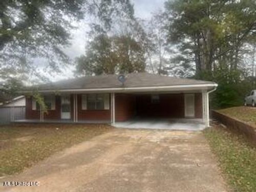 1110 Berry Street, Grenada, MS, 38901 | Card Image