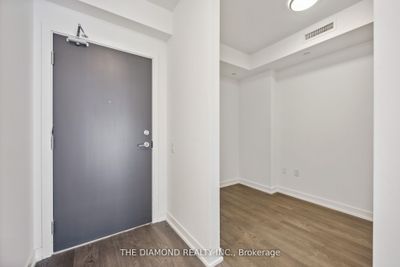 S702 - 8 Olympic Garden Dr, Condo with 1 bedrooms, 2 bathrooms and null parking in Toronto ON | Image 3