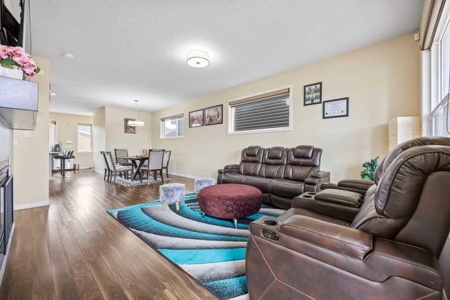 99 Redstone Blvd Ne, House other with 4 bedrooms, 4 bathrooms and 2 parking in Calgary AB | Image 4