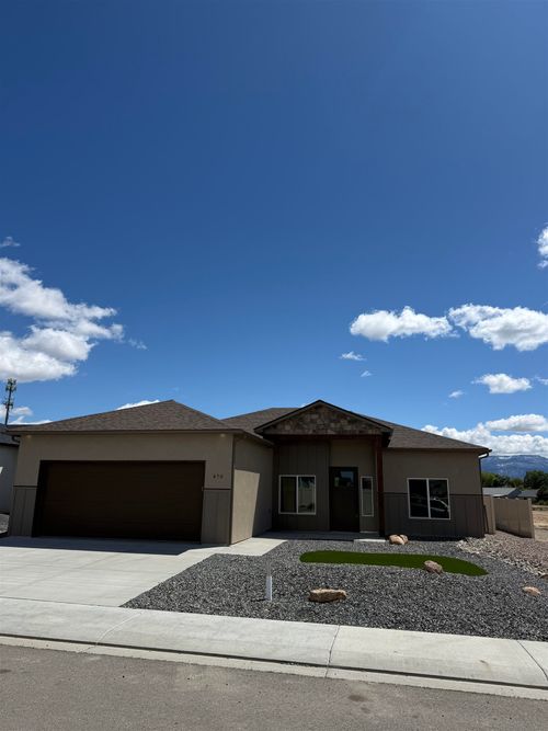 670 Sunset Valley St, Grand Junction, CO, 81504-4759 | Card Image