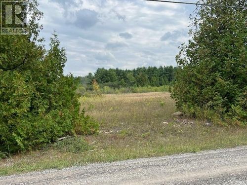 00 Rocksprings Rd, North Augusta, ON, K0G1R0 | Card Image