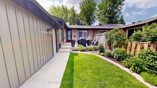 527 Topping Lane, London, ON, N6J3M8 | Card Image