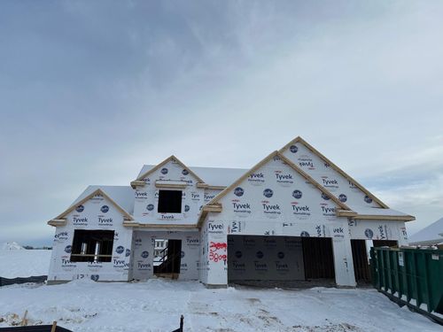 3809 White Oak Way, Waukesha, WI, 53188-2713 | Card Image