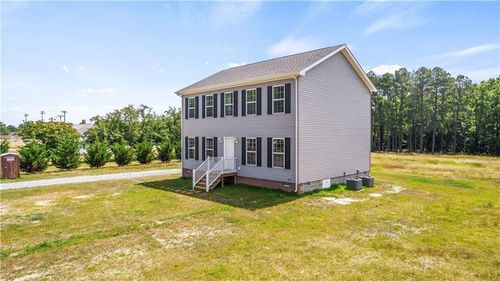 707 Lester St, Blackstone, VA, 23824-2603 | Card Image