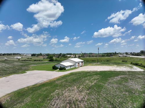 4299 Lewis Access Rd, Center Point, IA, 52213-9502 | Card Image