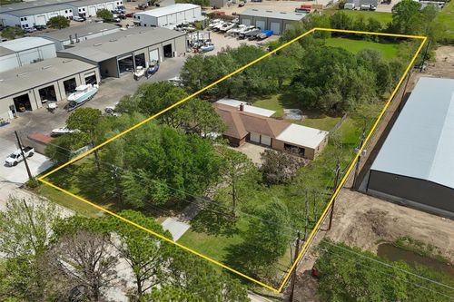 2311 Anders Ln, Kemah, TX, 77565-3146 | Card Image