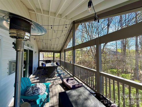 1801 Riverview Ct, Hendersonville, NC, 28739-8833 | Card Image