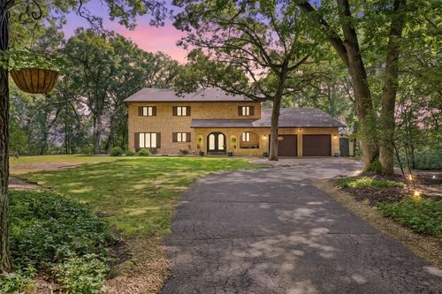 7865 Blue Valley Drive S, Eau Claire, WI, 54703 | Card Image