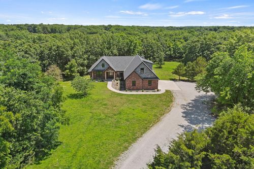 4520 County Road 1245, MOBERLY, MO, 65270-4610 | Card Image