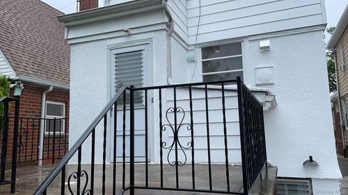 1637 53rd St, Brooklyn, NY, 11234-3915 | Card Image